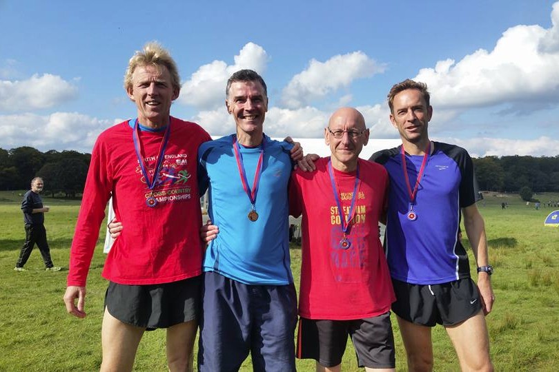 HHH SEAA M50 road relay winners