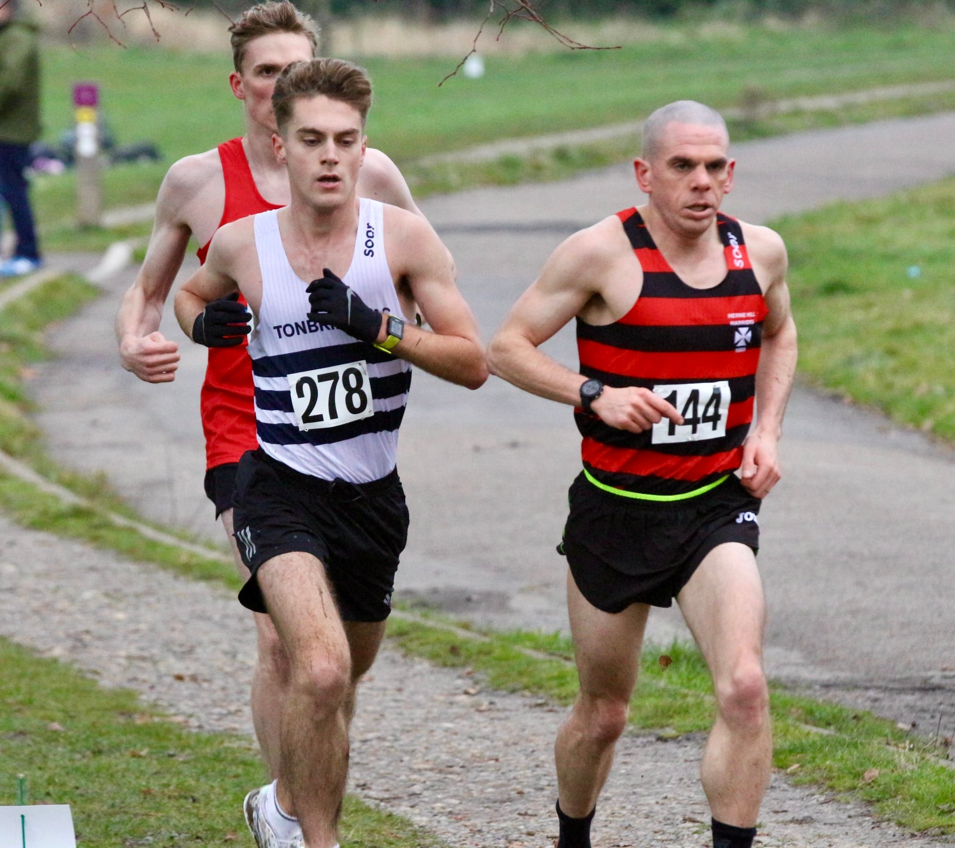 Herne Hill men 4th & women 5th in South of Thames Cross Country Races